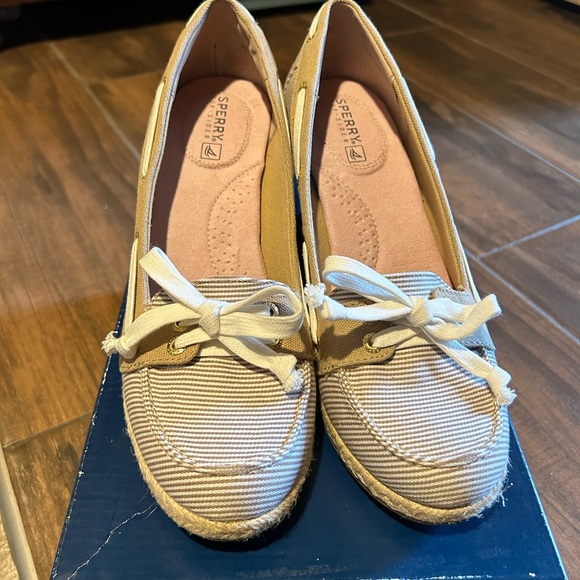 Sperry Wedge size 8 - Picture 2 of 6